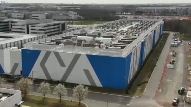 South Fulton debates economic gains, environmental costs of new data centers