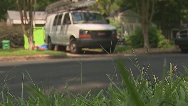 Woman warns of theft after southeast Atlanta construction site hit