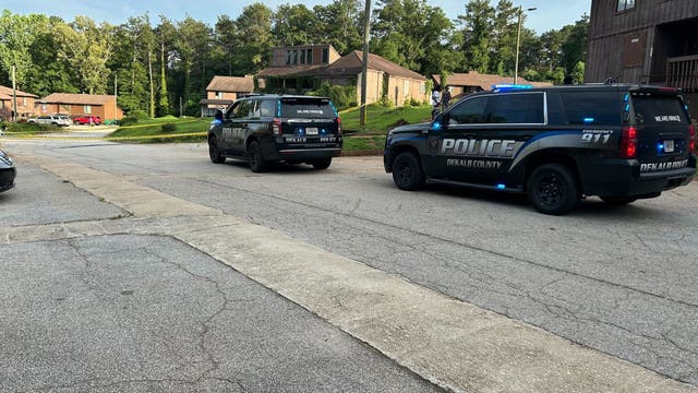 Man critically injured in DeKalb County shooting on Blazing Pine Path
