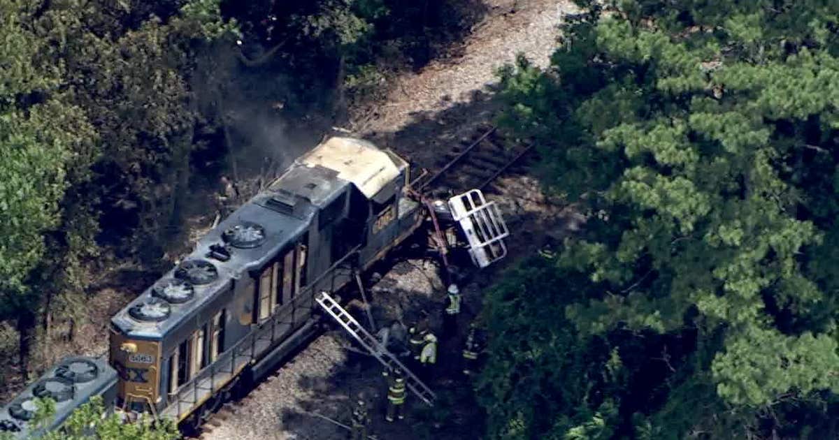 Train collides with tractor-trailer in South Fulton, two injured | FOX ...