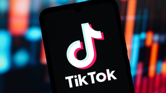 'Kick Door Challenge' on TikTok dangerous, Atlanta police warn parents