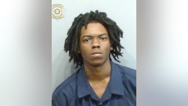 Teen arrested for smuggling contraband into Fulton County Jail Annex