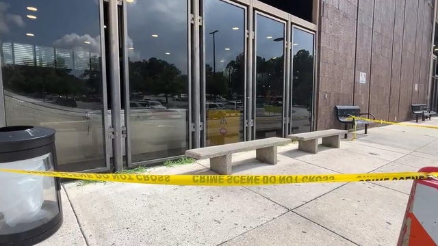 Man injured during shootout at Holmes MARTA station