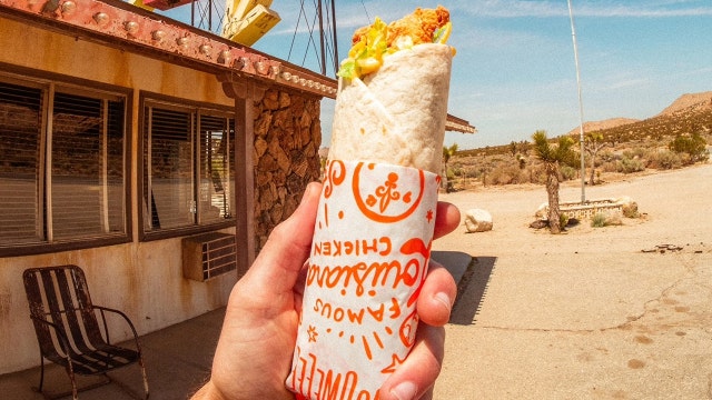 Popeyes heats up 'wrap wars' with free chicken wraps promotion