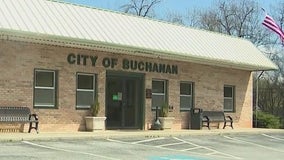 West Georgia mayor on trial for crash that killed teen girls