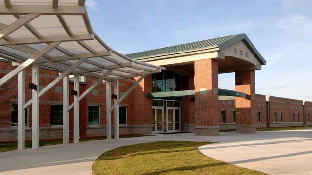 Paulding County high school student hit by car on way to school