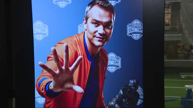 ’Tis the season at Atlanta’s College Football Hall of Fame