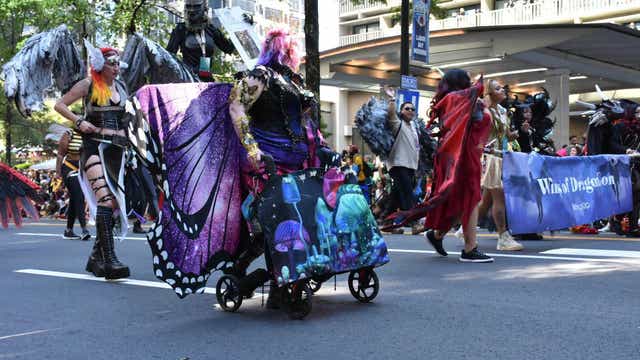PHOTOS: Dragon Con 2025 brings thousands of characters to Atlanta