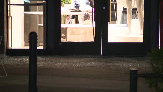 Police investigating possible smash-and-grab at West Midtown Lululemon
