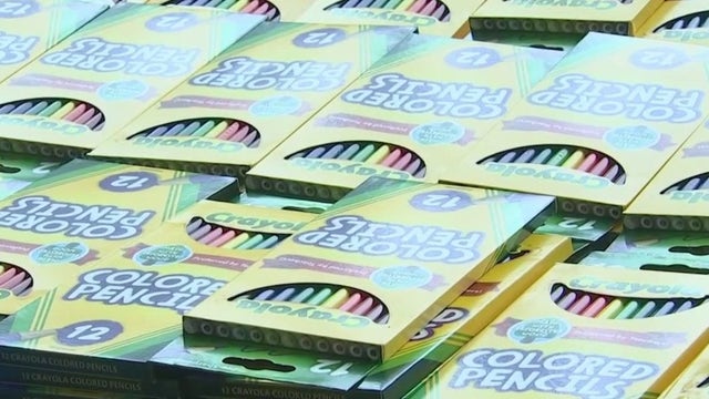 Atlanta rapper 21 Savage provides school supplies to DeKalb kids