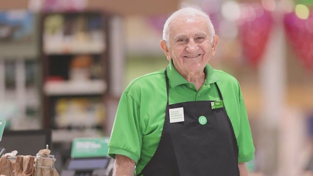 Publix celebrates Cumming employee who shares birth year with the company