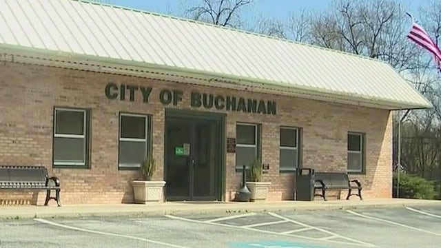 West Georgia mayor on trial for crash that killed teen girls