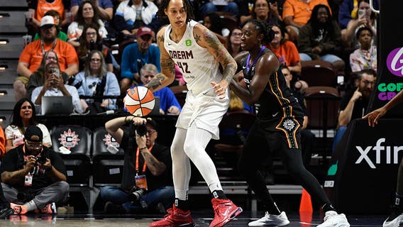 Atlanta Dream win, Falcons name team captains, Belichick debut