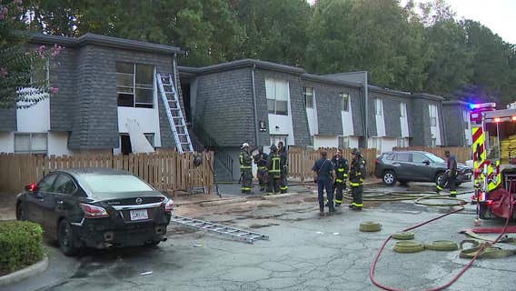 5 injured in Atlanta apartment fire
