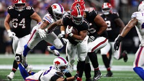 Bijan Robinson dominates as Atlanta tops Buffalo on Monday night