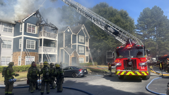 Norcross apartment fire displaces dozens of residents