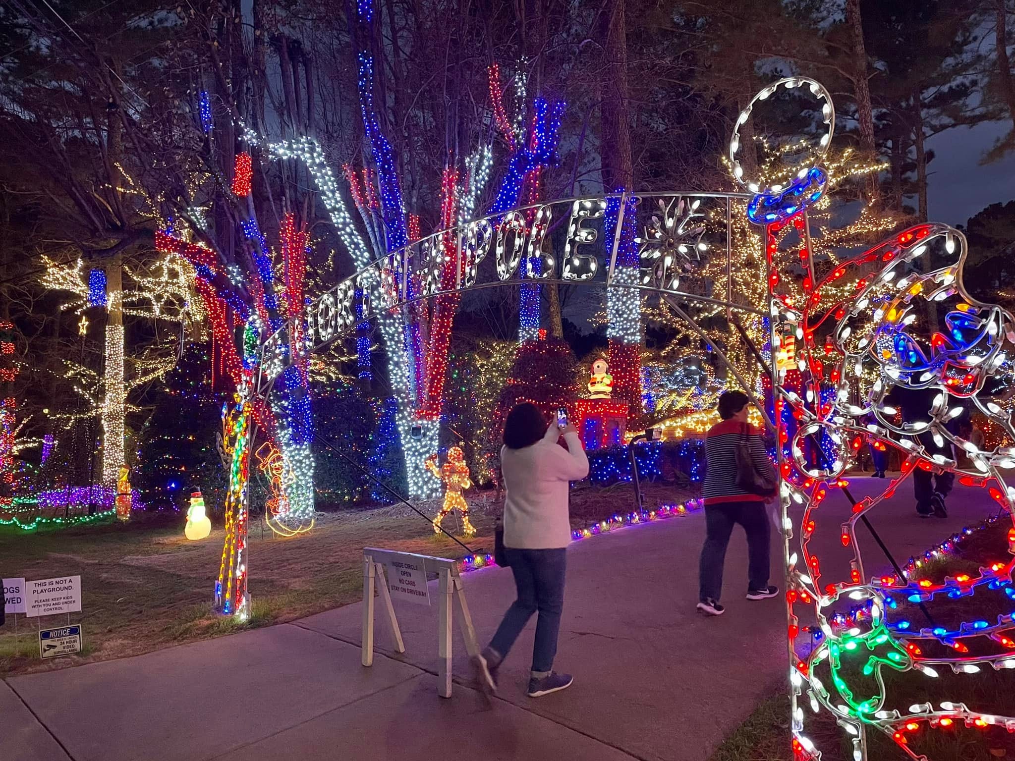 Christmas light displays in metro Atlanta, North Georgia | 2025