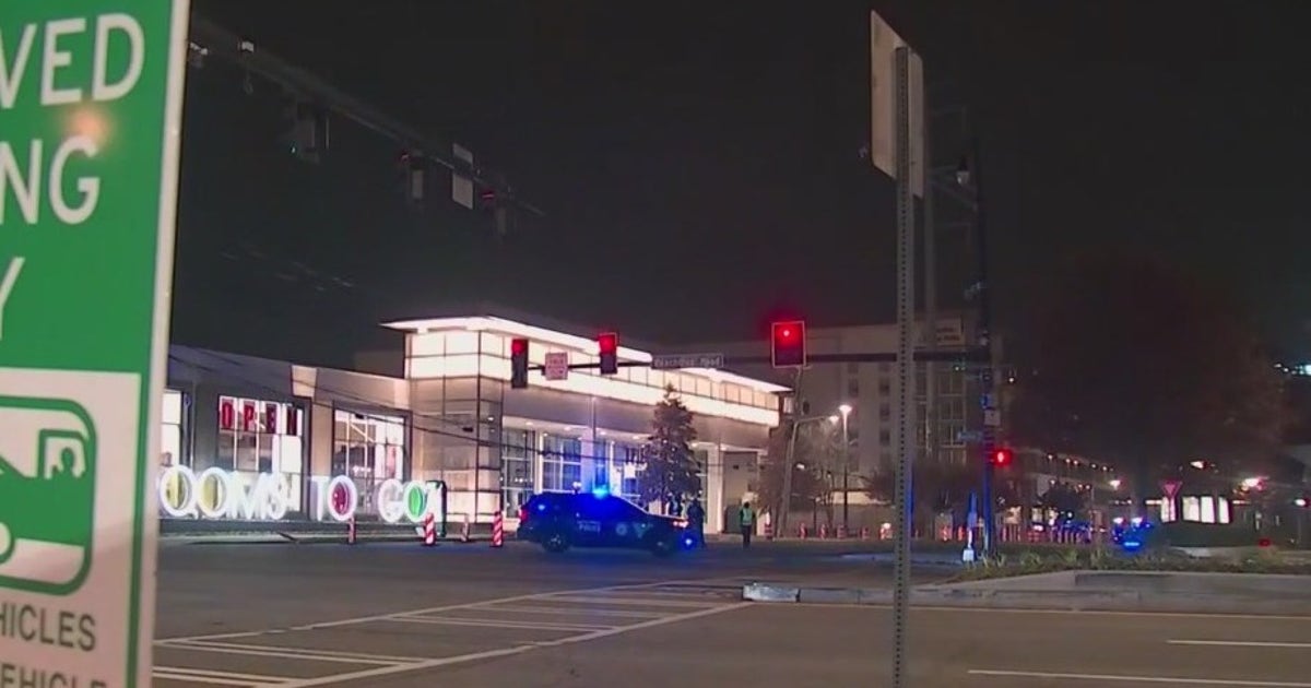 Pedestrian killed overnight in Buckhead area, police say | FOX 5 Atlanta