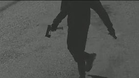 Gun-wielding man seen with group ransacking cars at Castleberry Hill condos