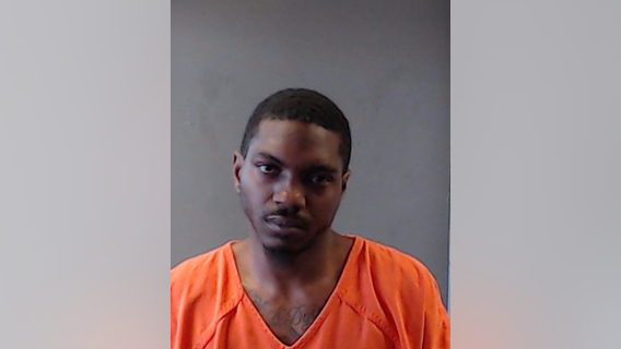 Fugitive tries to avoid arrest by barricading himself in attic: deputies