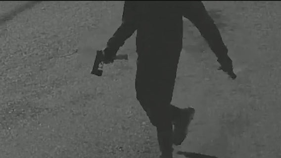 Gun-wielding man seen with group ransacking cars at Castleberry Hill condos