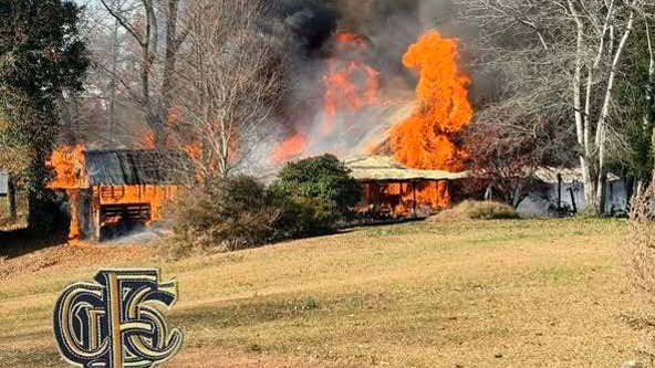 Fast-moving fire destroys multiple homes in Stephens County