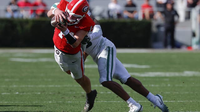 No. 4 Georgia dominates Charlotte behind Bo Walker’s breakout performance