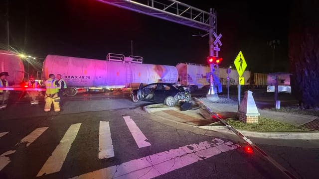 Train hits car near Marietta Square, blocking part of Waverly Way