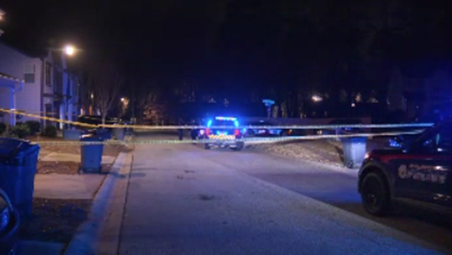 Man shot during fight on Ridgeview Drive in SW Atlanta