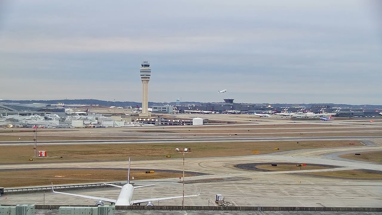 Chaos briefly erupts after man shoots himself at Atlanta Airport, police say
