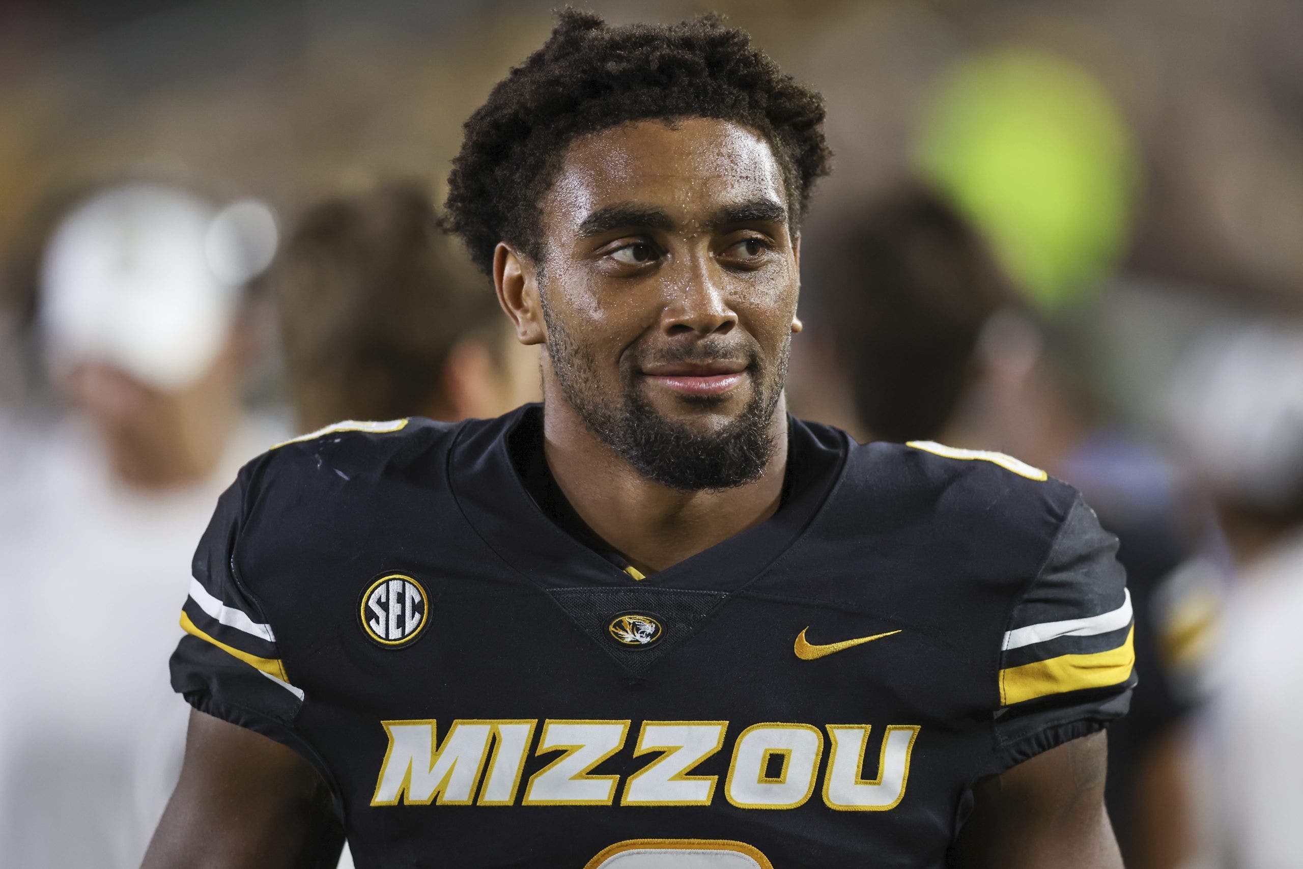 Georgia seeks $390K from ex-linebacker Damon Wilson in NIL dispute