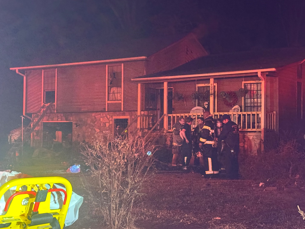 Ellenwood overnight house fire forces family from home