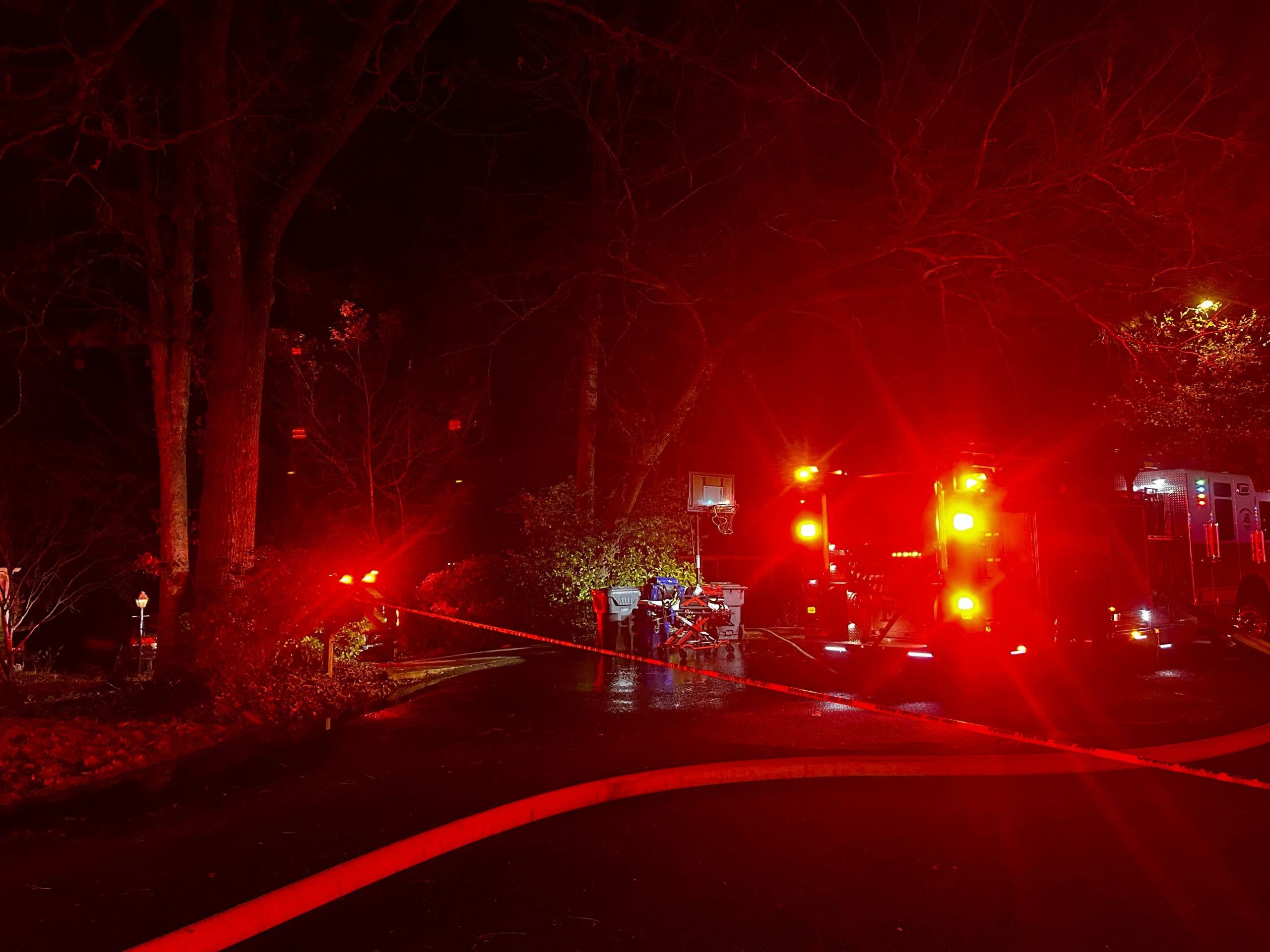 4 displaced after Cobb County house fire, firefighter injured