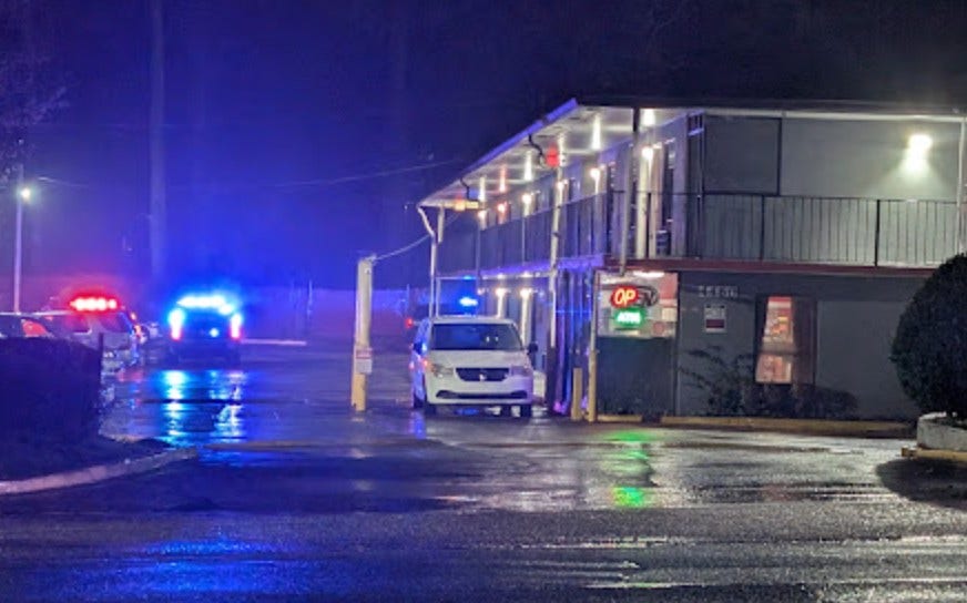 Man shot, killed outside motel on Glenwood Road, DeKalb police say