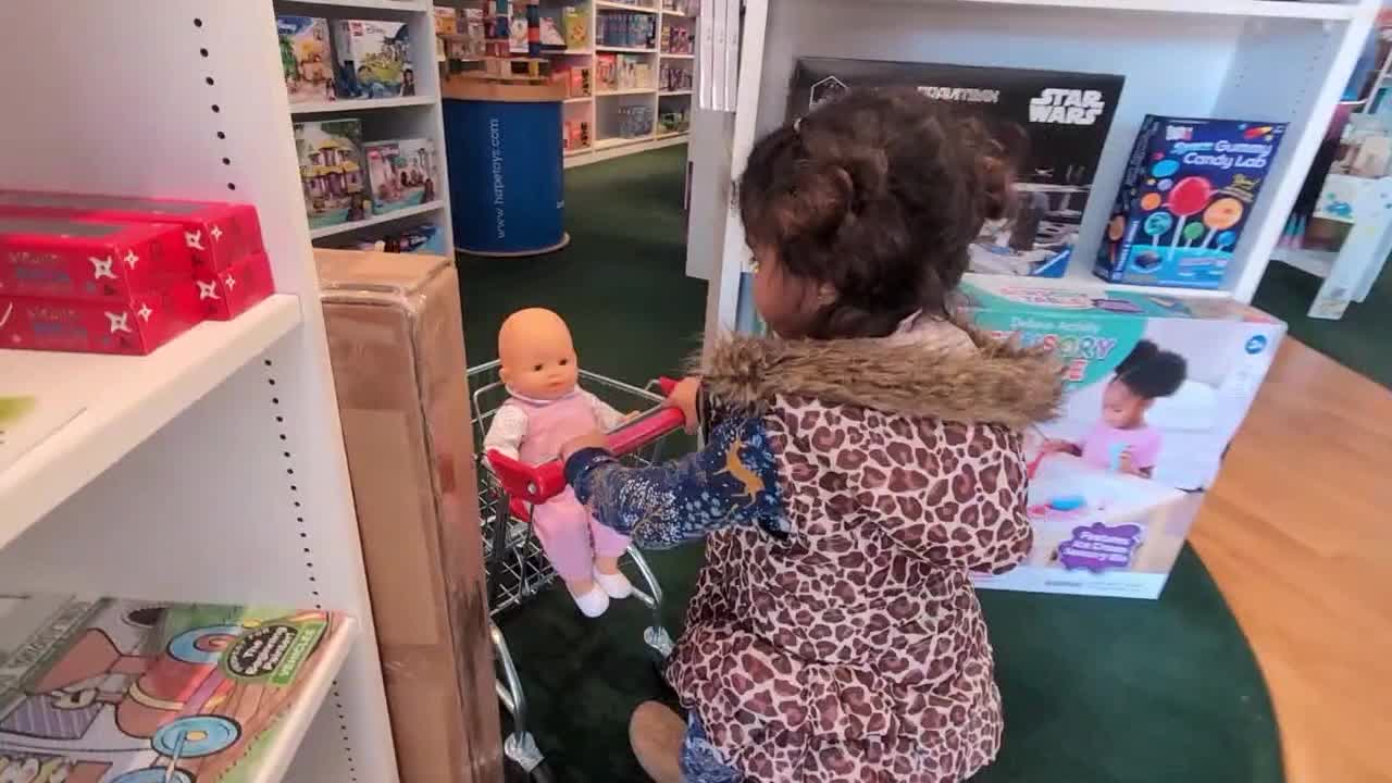 Buckhead toy store sees record holiday sales despite tariff price hikes