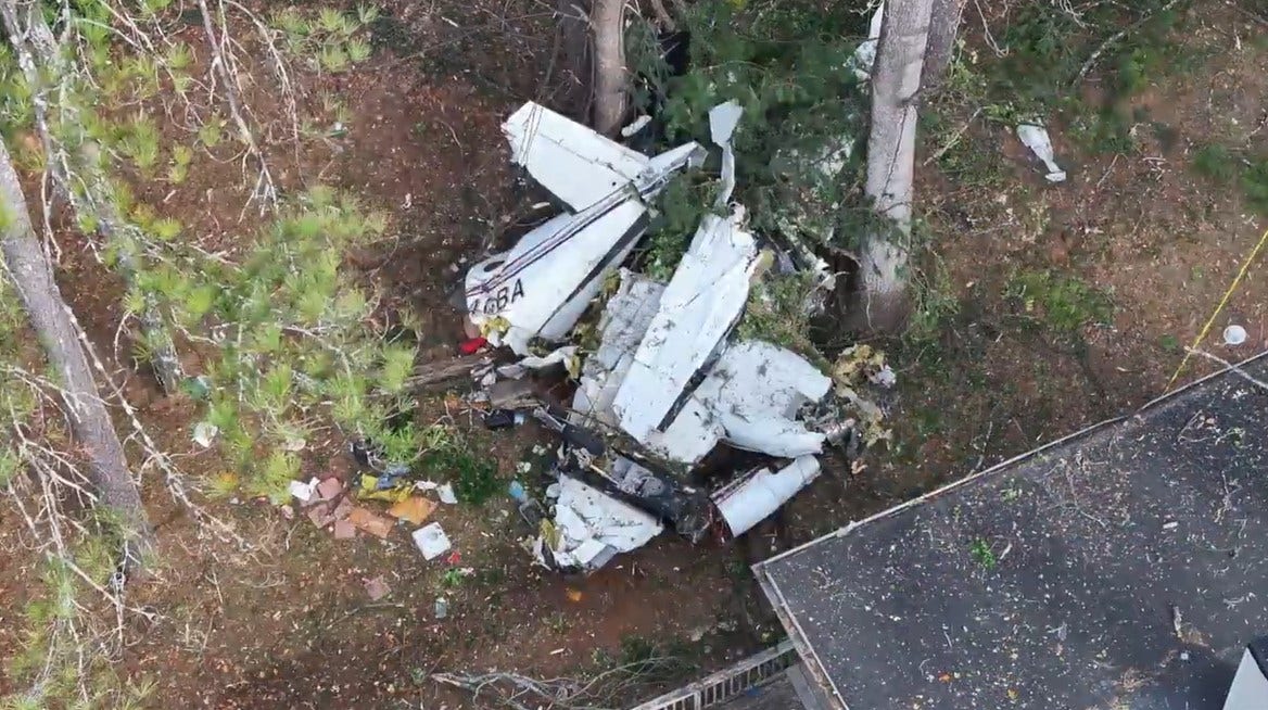 Two pilots survive small plane crash in Doraville in a 'Christmas miracle'