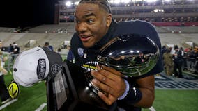 Kennesaw State stuns Jacksonville State with last-minute touchdown to win CUSA title