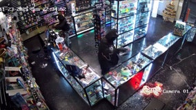 Sledgehammer used in smash-and-grab at Georgia vape shop, police say