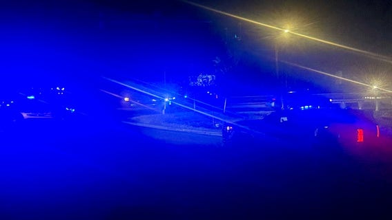 Traffic incident closes all lanes of I-20 in Conyers Wednesday morning