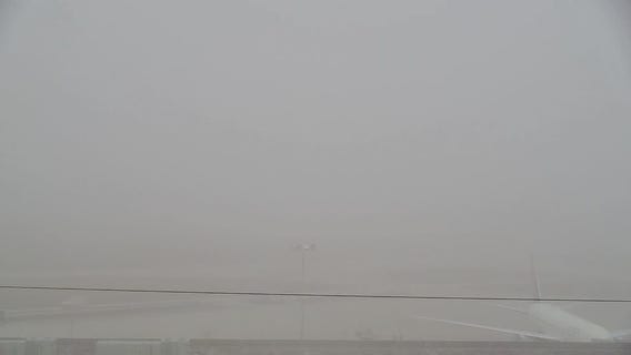 Fog causes 1,000+ flight delays at Atlanta airport Sunday