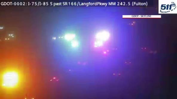 Two dead after fiery single-car crash on I-75 in Atlanta