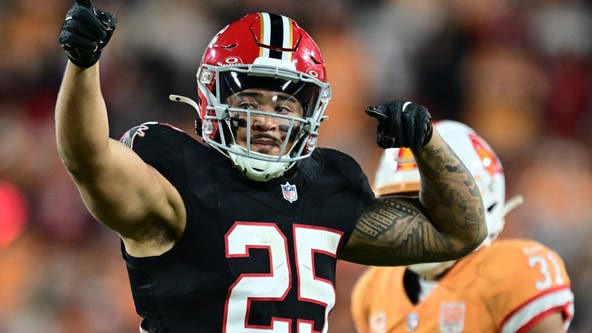 Falcons stun Buccaneers with last-second field goal in 29-28 comeback win