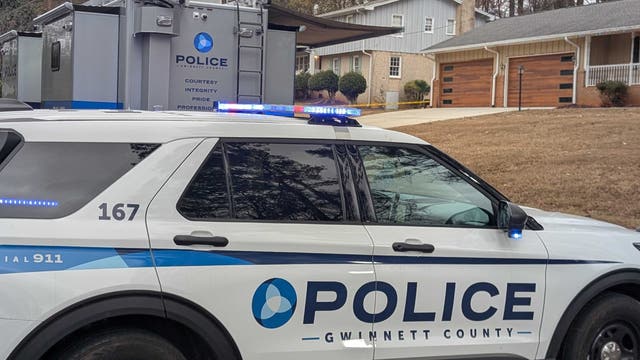 Officer shoots 19-year-old suspect armed with knife in Peachtree Corners area, police say