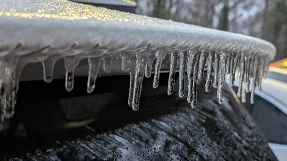 LIVE UPDATES: Gov. Kemp says Georgia about halfway through winter storm