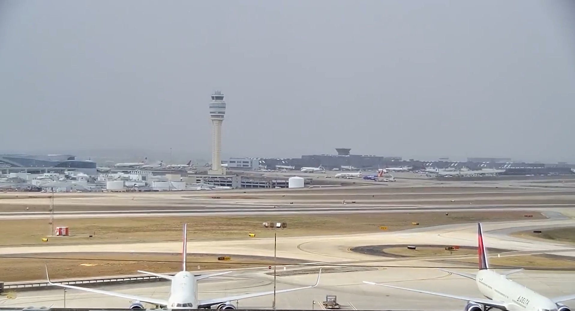 500+ flights cancellations at Hartsfield-Jackson during Georgia snow