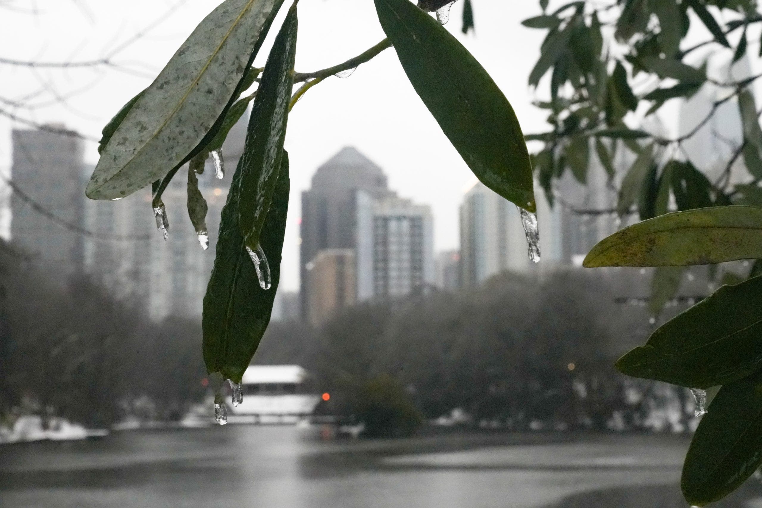 LIVE UPDATES: Ice Storm Warning to go in effect; North Georgia braces for dangerous icing