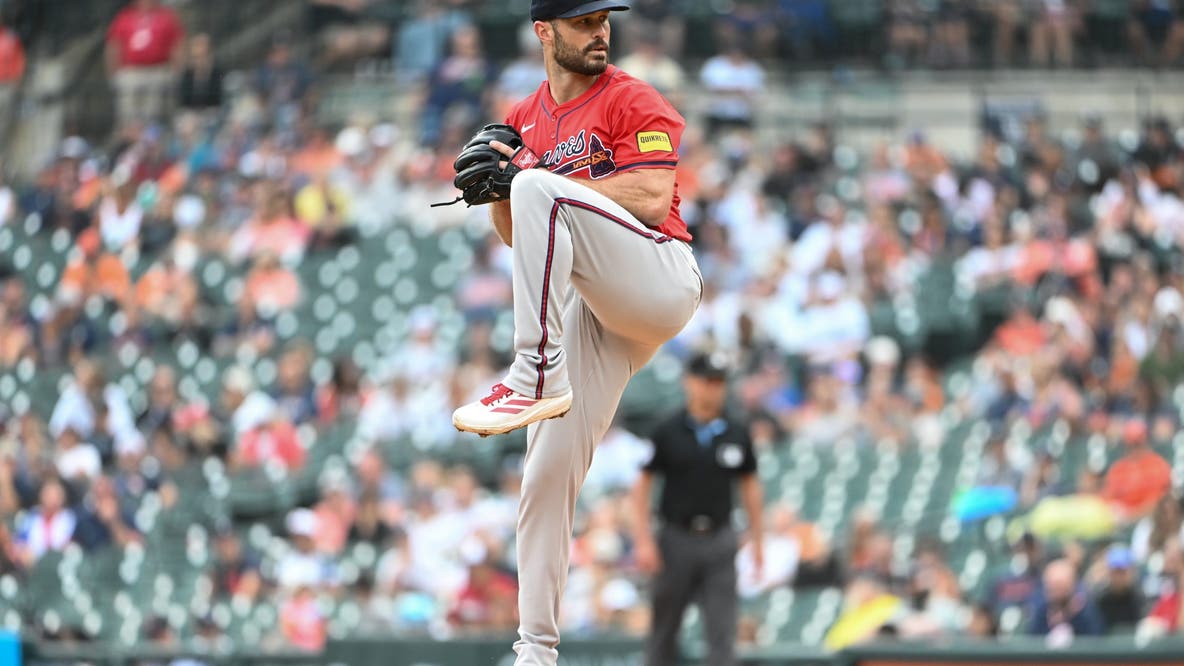 Tyler Kinley returns to Braves in $3M deal