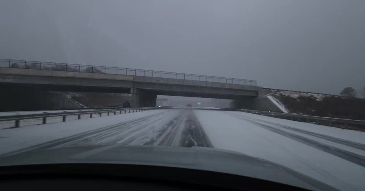 LIVE UPDATES: Snow sticking to roads across metro Atlanta, North Georgia