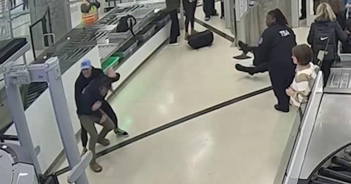 New video in Atlanta airport security breach