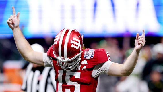 Indiana beats Oregon in Atlanta to secure national title spot